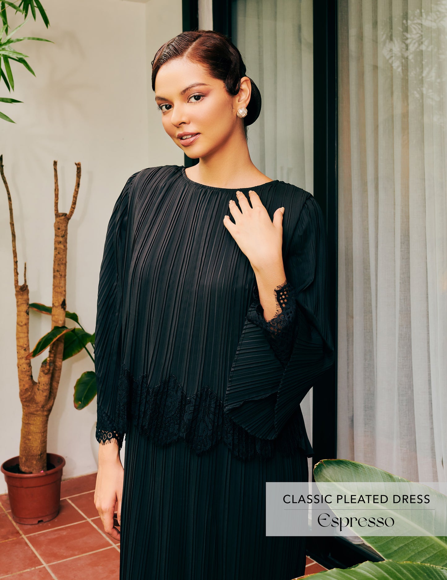 Classic Pleated Dress | Espresso