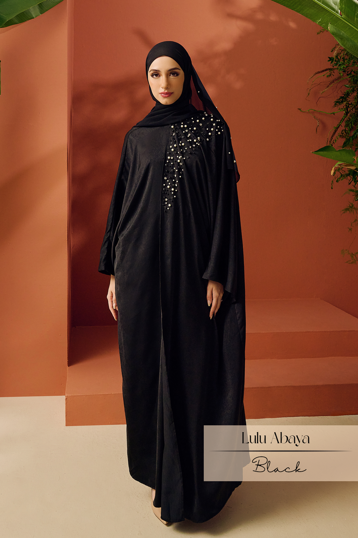 Emray: Lulu Abaya | Black